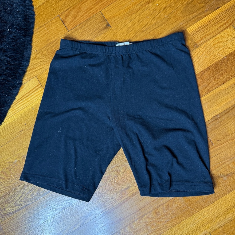 Begonia Black Stretchy Sporty Biker Shorts Size Medium